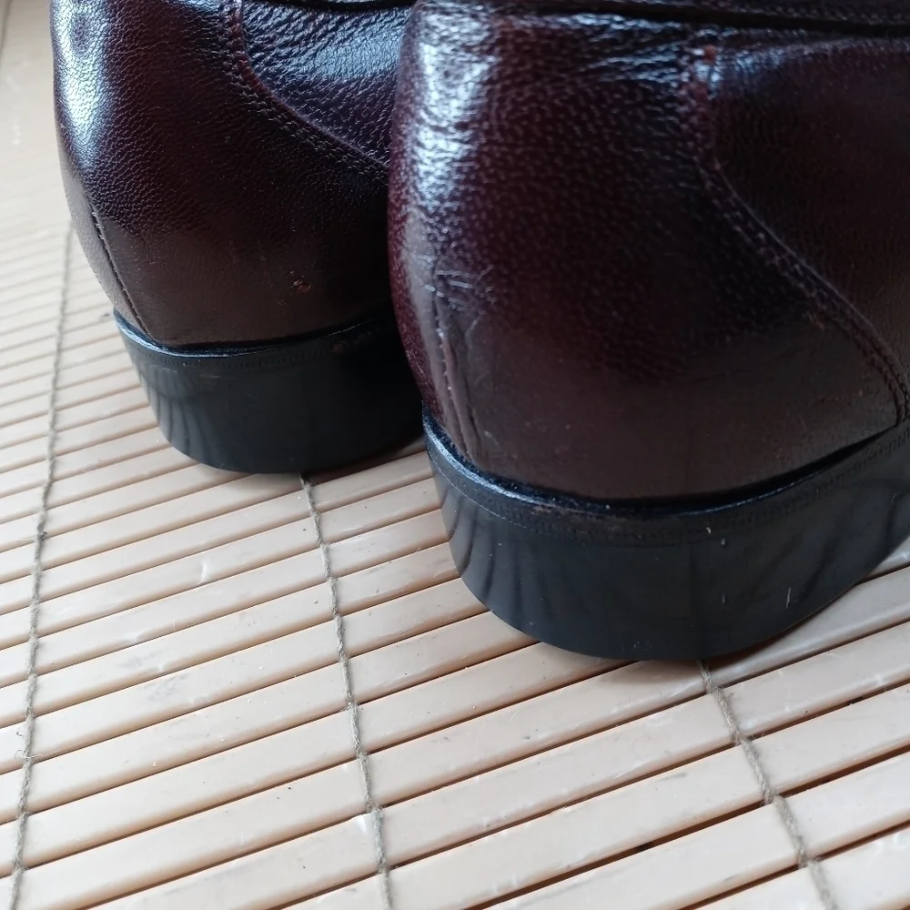 Jarman Men Dress Shoes with Super Soft Genuine Kidskin Uppers Size 9EEE Burgundy
